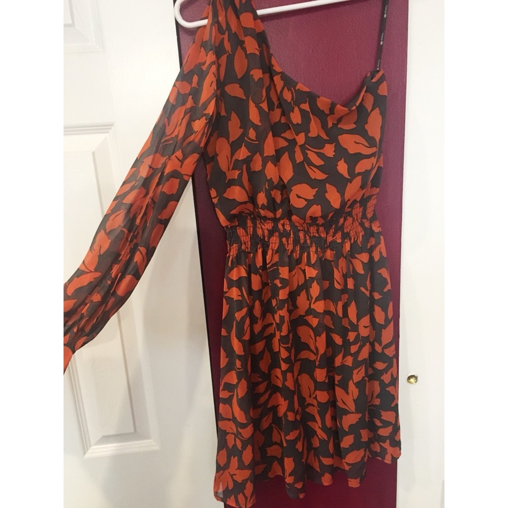 One shoulder dress